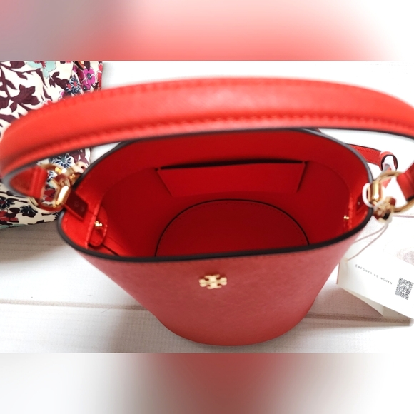 NWT Tory Burch Emerson Mini Bucket Bag Crossbody Shoulder bag - Picture 8 of 14